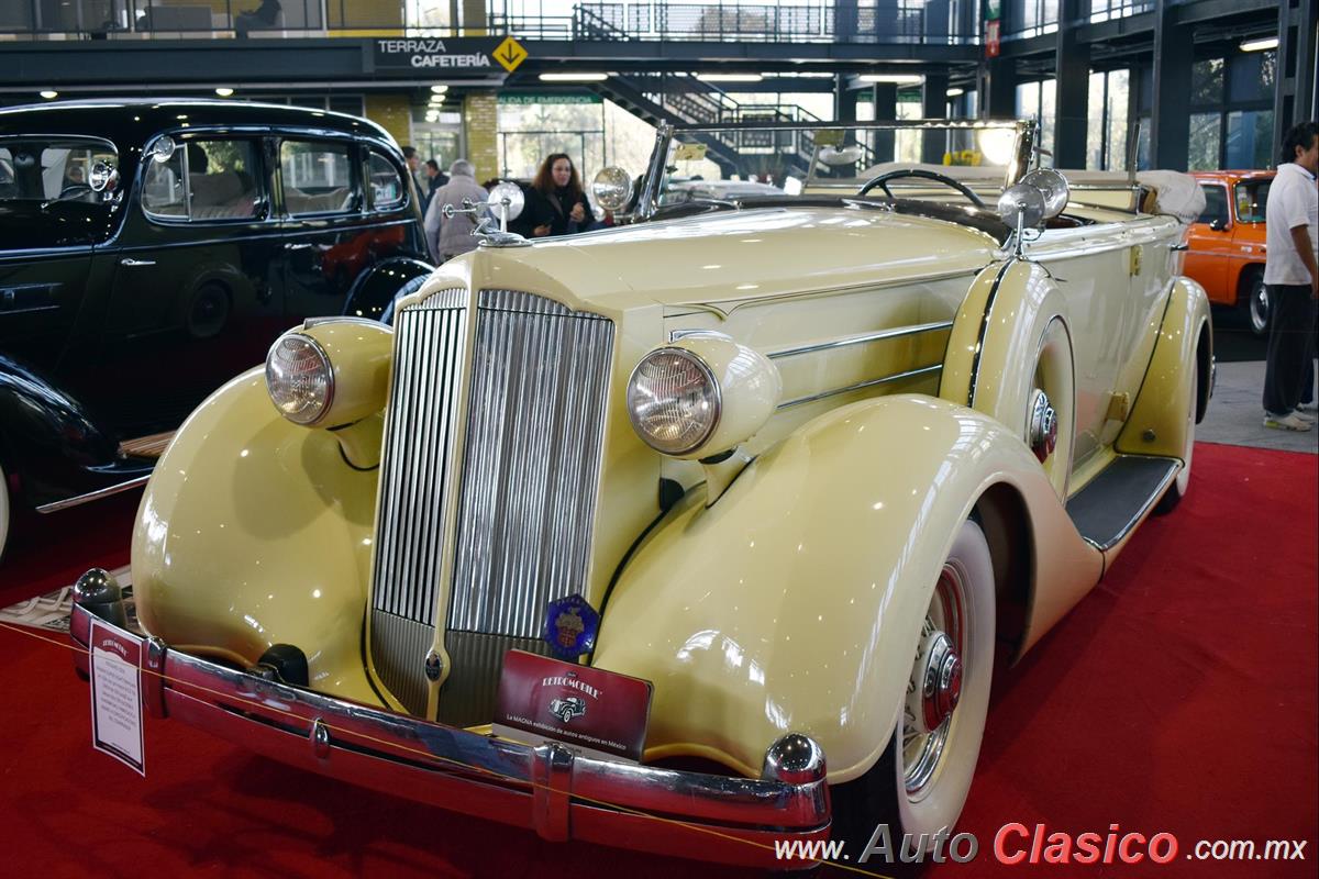 1936 Packard Super Eight 8 cilindros en línea de 320ci con 130hp