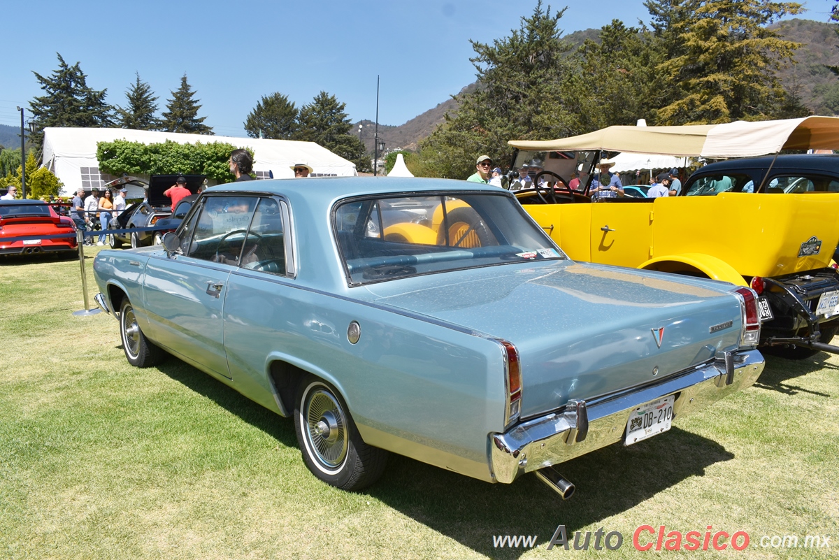 1967 Chrysler Valiant 2 Door Hardtop