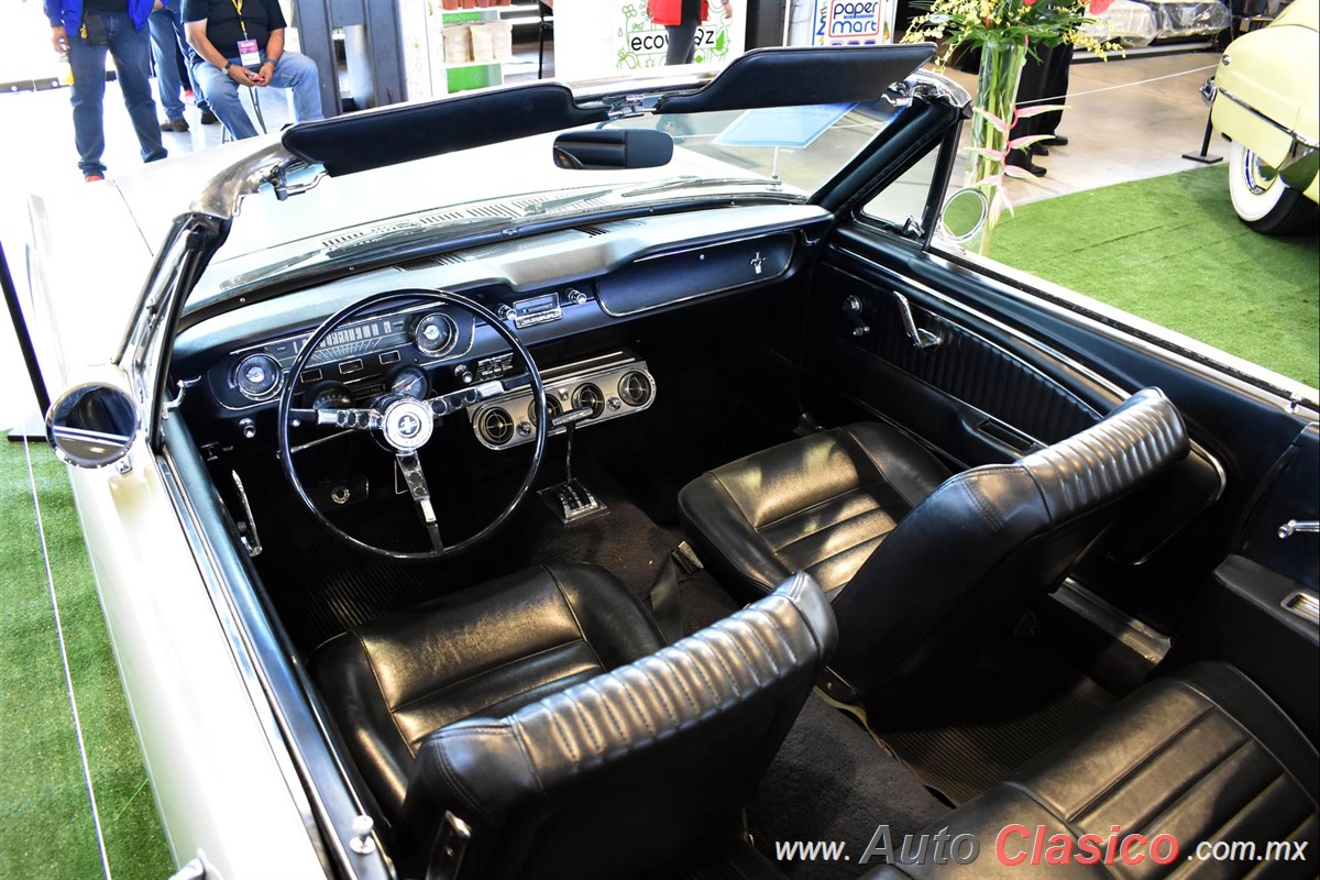 1965 Ford Mustang. Motor V8 de 289ci que desarrolla 200hp