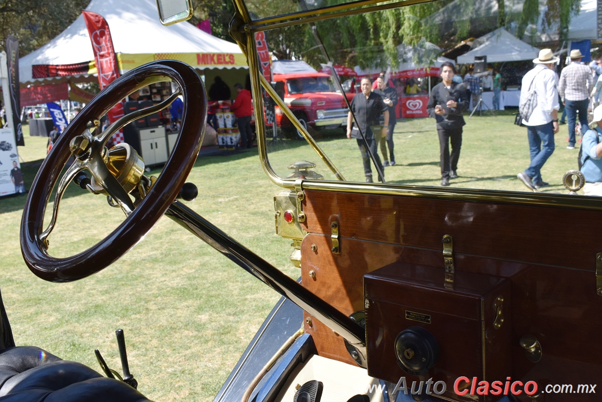 1910 Ford Model T Touring