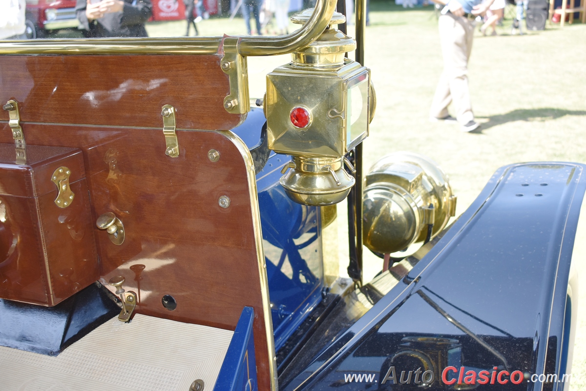 1910 Ford Model T Touring