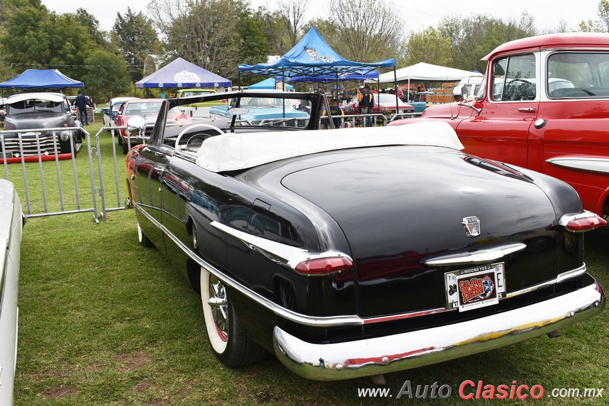 1951 Ford