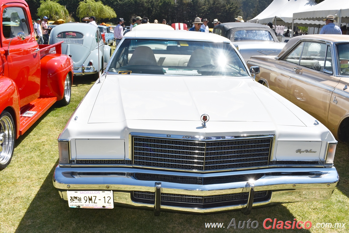 1975 Dodge Royal Monaco