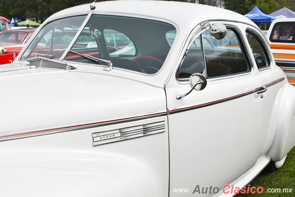 1940 Buick Super Eight Coupe