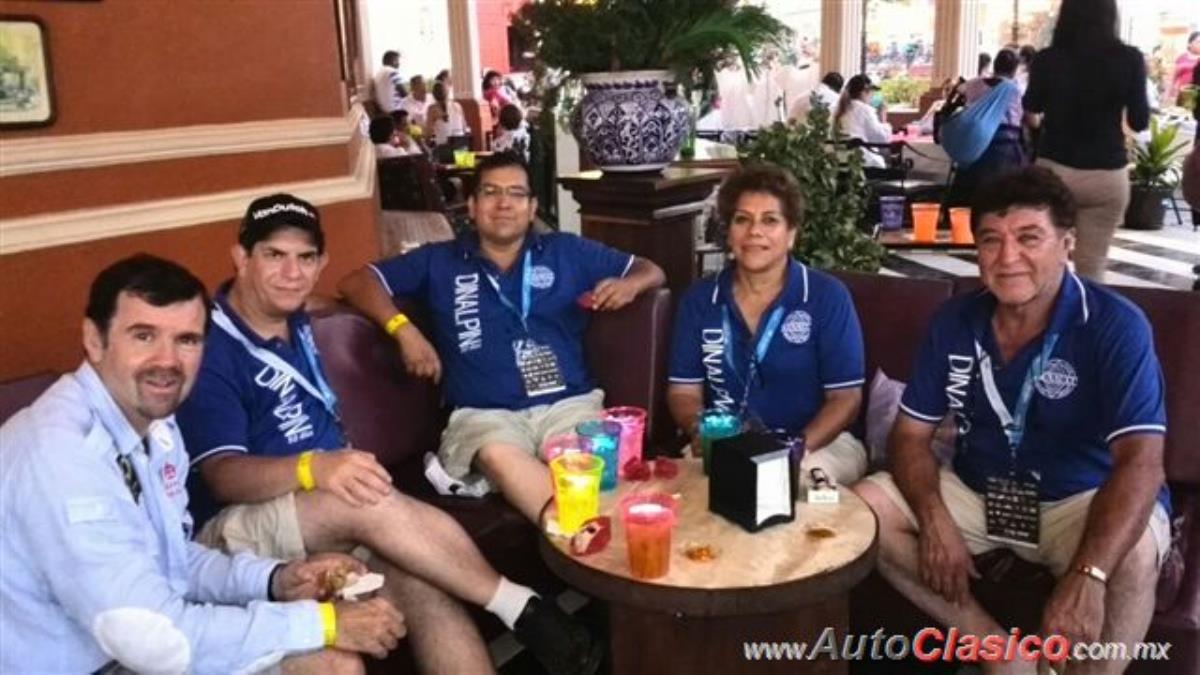 Amigos del Club Ford A y del Club Renault México