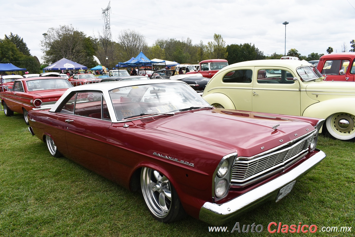 1965 Ford Galaxie 2 Door Hardtop