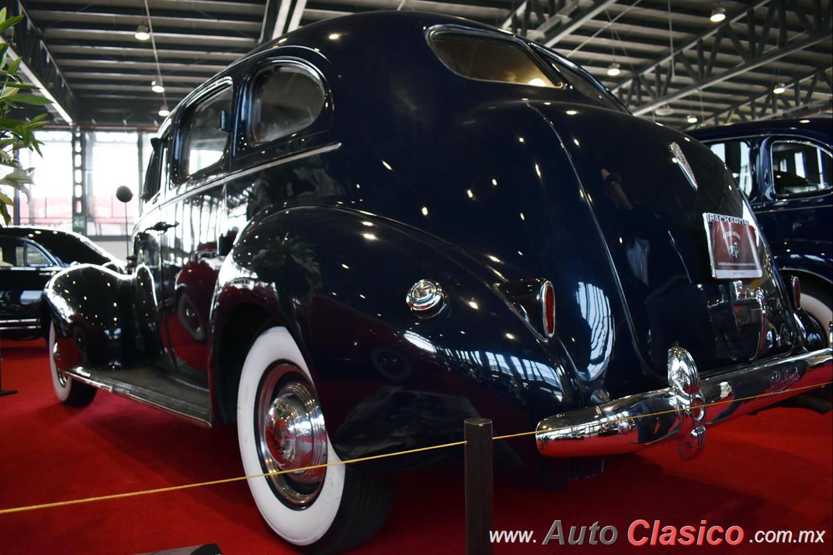 1940 Packard One Twenty 8 cilindros en línea de 282ci con 120hp