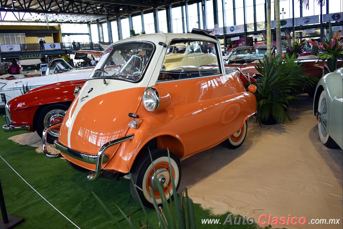 1957 BMW Isseta. Motor de 1 cilindro de 300cc que desarrolla 13hp