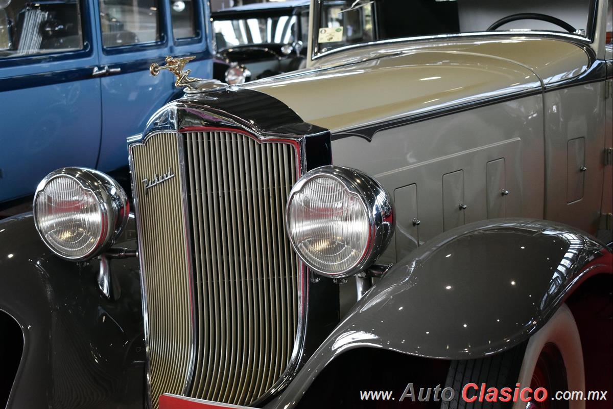 1932 Packard Coupe Super Eight, 8 cilindros en línea de 385ci con 135hp