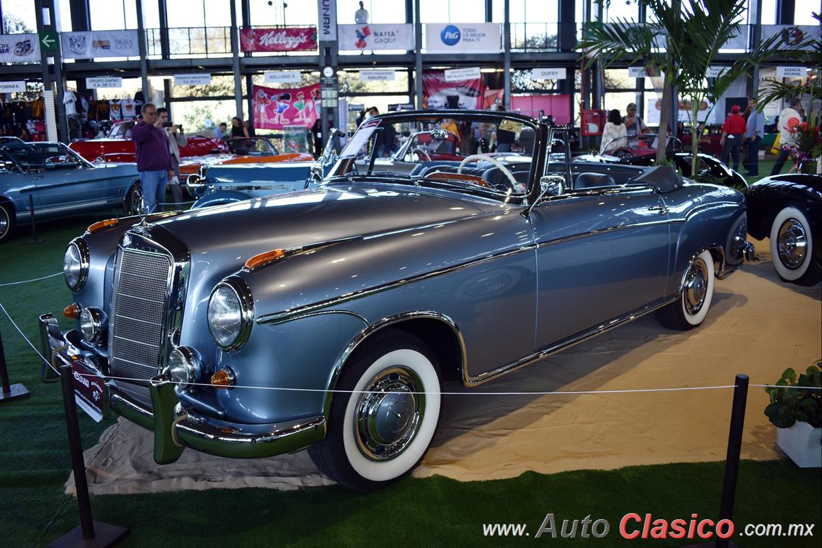 1959 Mercedes Benz 220. Motor 6L de 2200cc que desarrolla 106hp