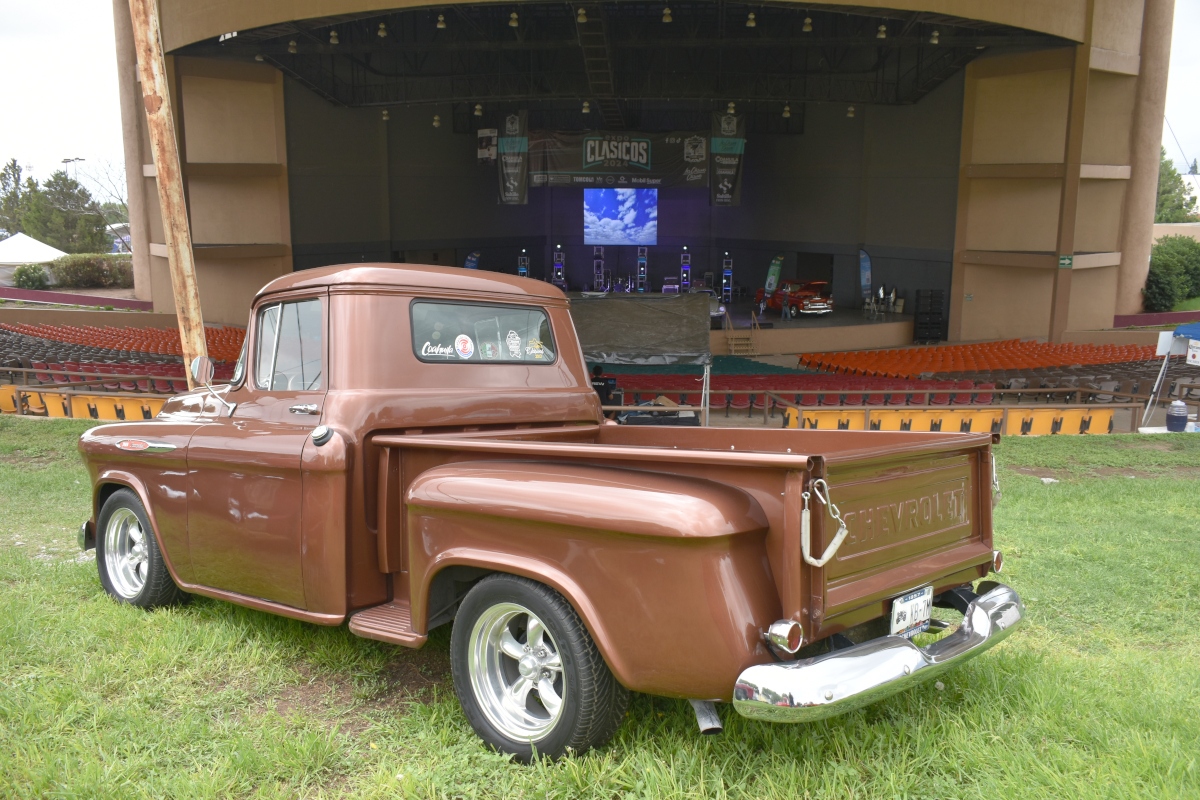 1957 Chevrolet Pickup Apache