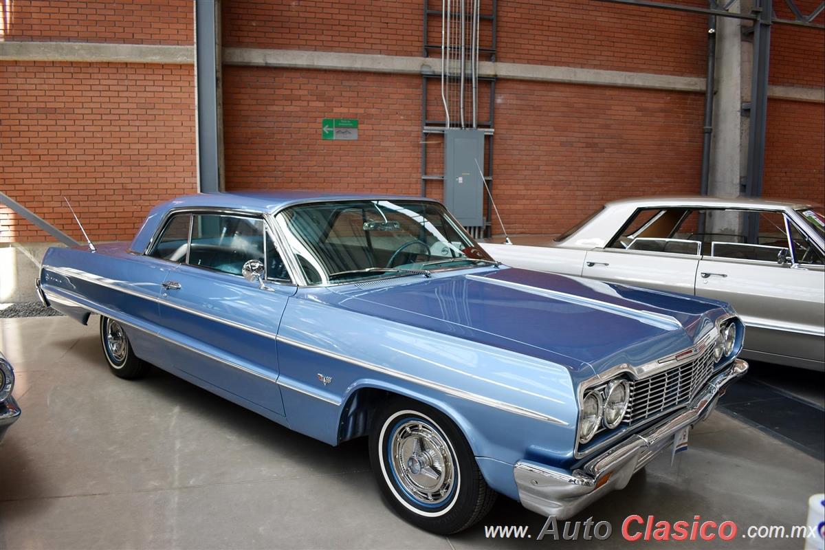 1964 Chevrolet Impala Hardtop Two Doors V8 327