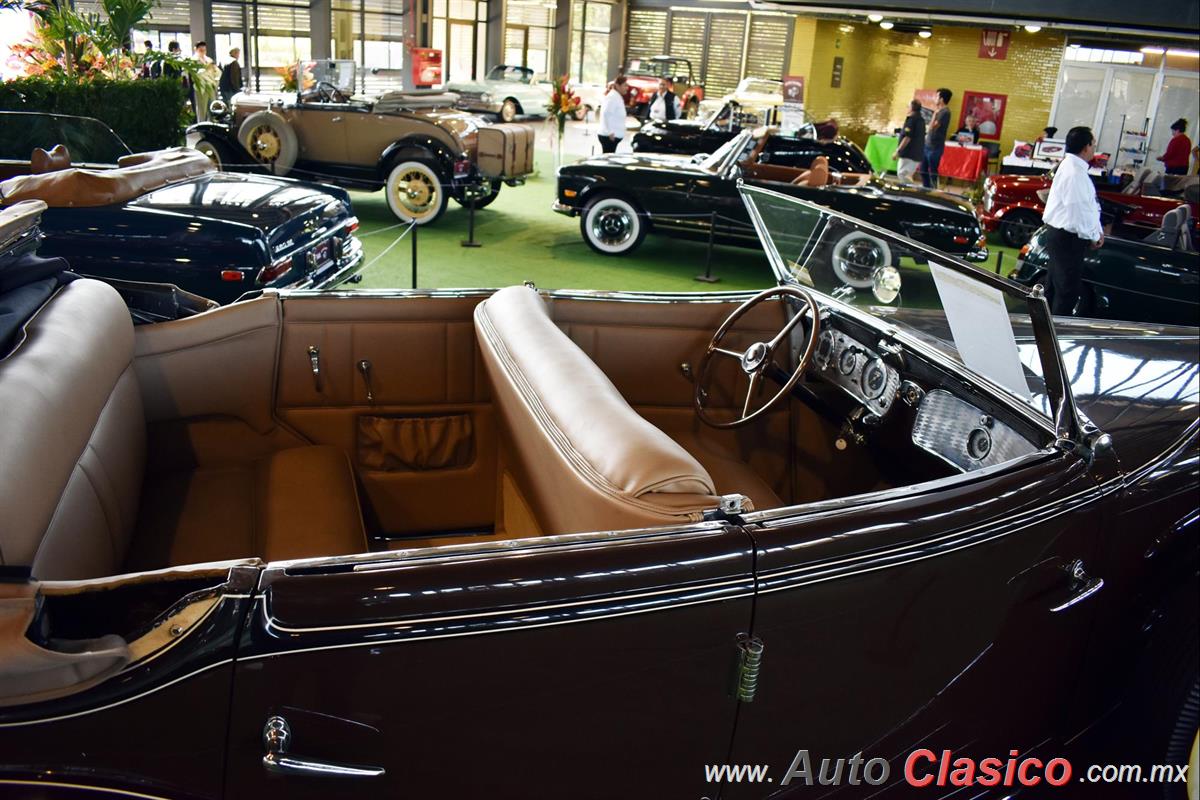 1934 Auburn Phaeton. Motor 8L de 280ci que desarrolla 115hp.