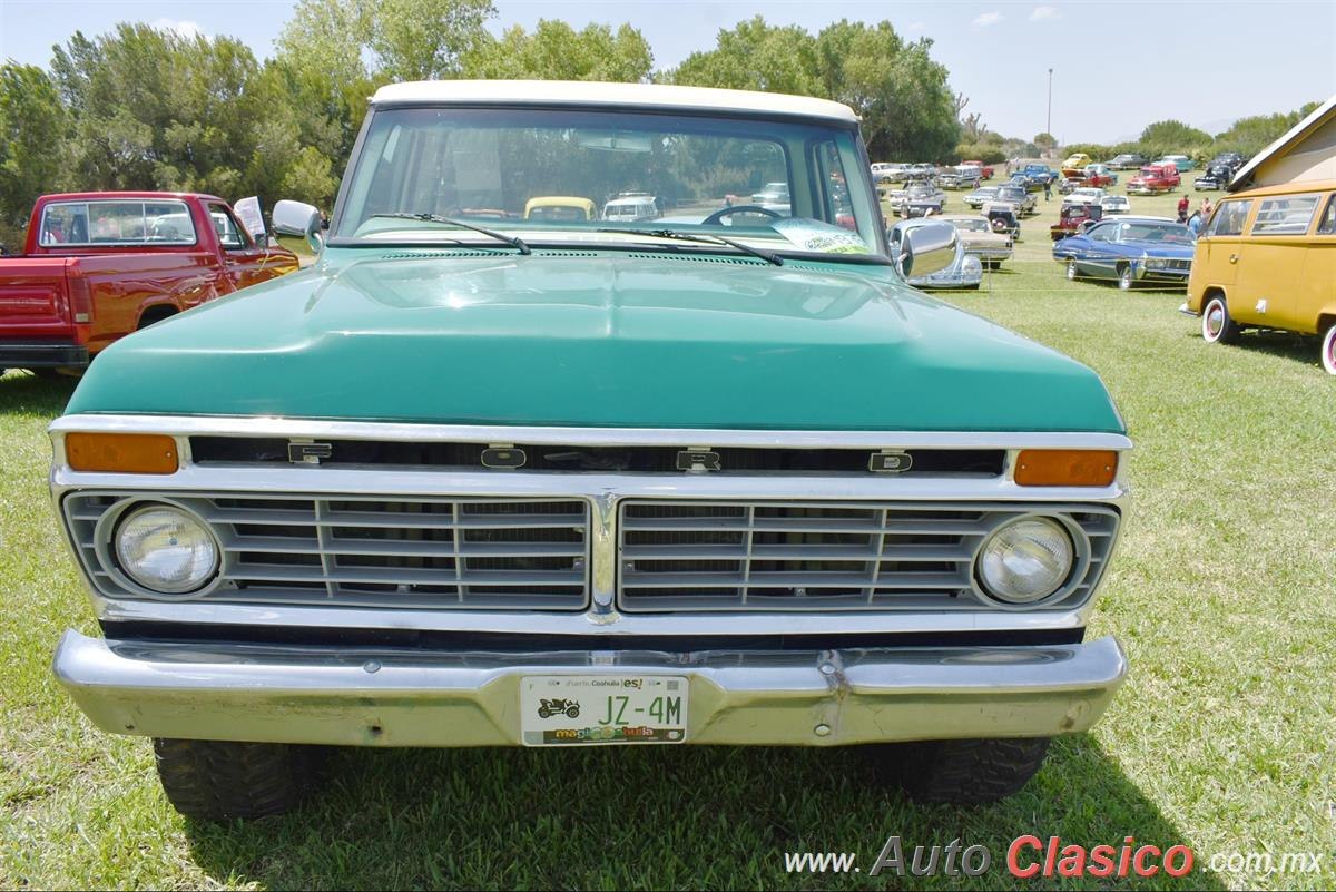 1975 Ford F-250