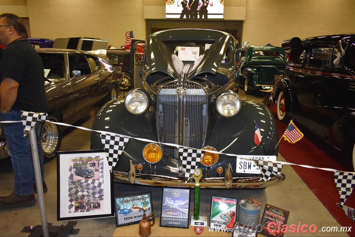 1938 Plymouth Sedan Deluxe