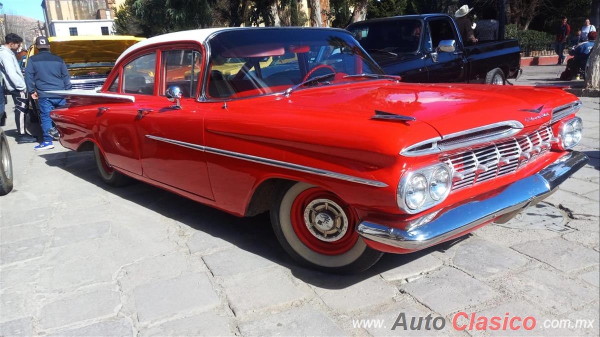 1959 Chevrolet Biscayne 4-Door Sedan