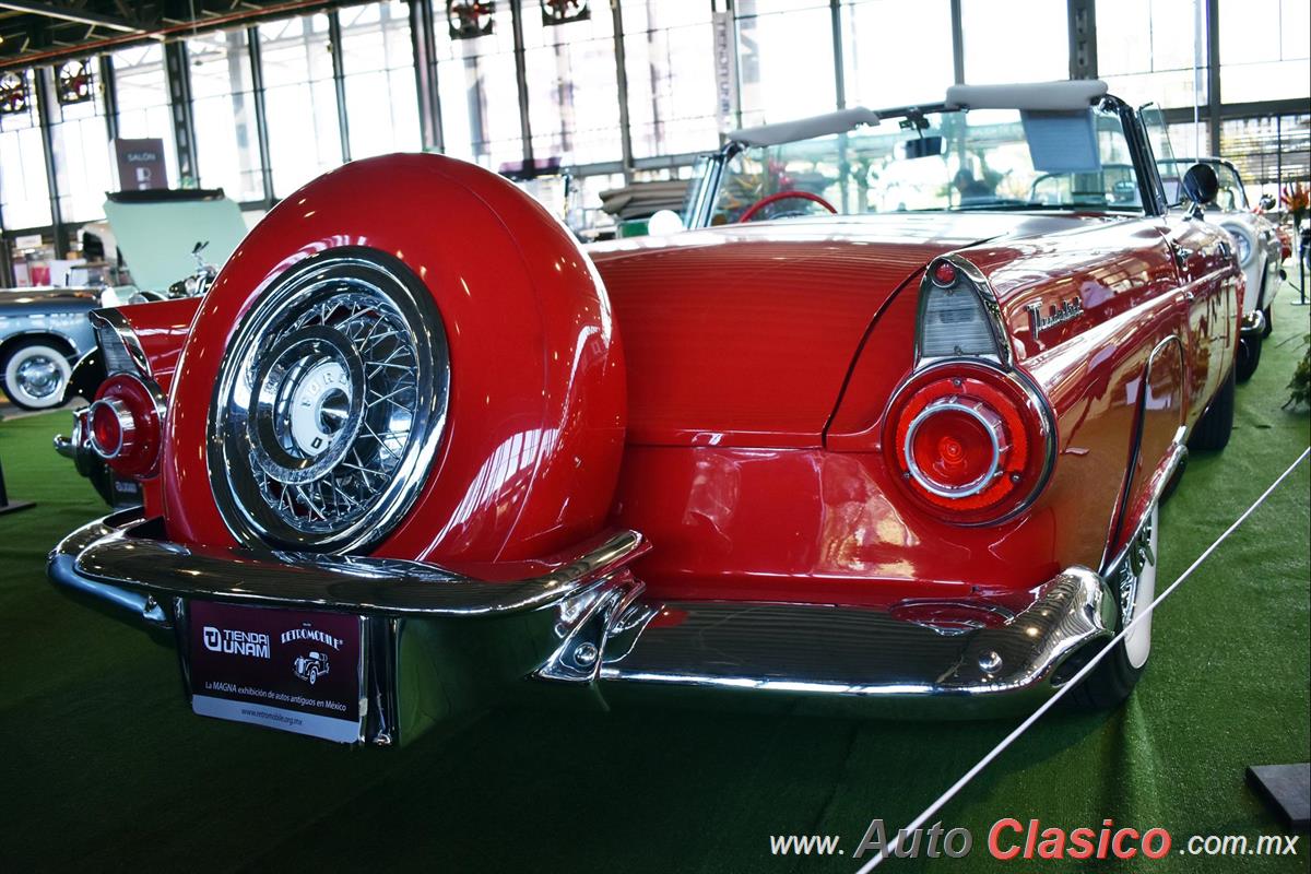 1956 Ford Thunderbird. Motor V8 292ci que desarrolla 225hp. Este auto perteneció a Agustín Lara.