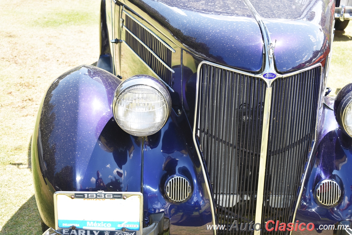 1936 Ford Deluxe 3 Window Coupe