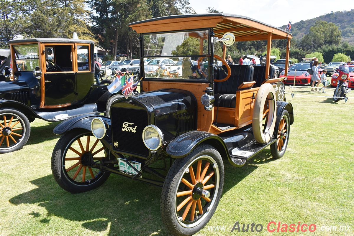 1917 Ford Model T Station Wagon