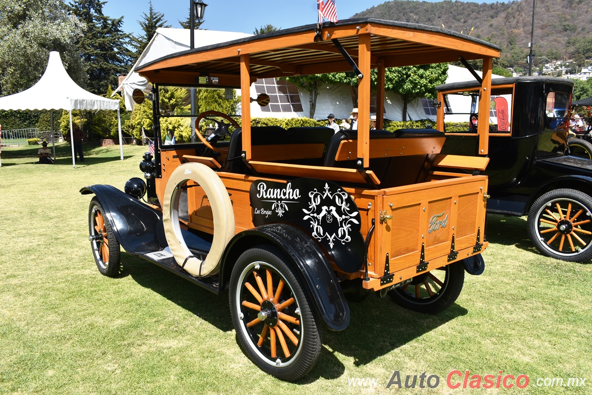 1917 Ford Model T Station Wagon