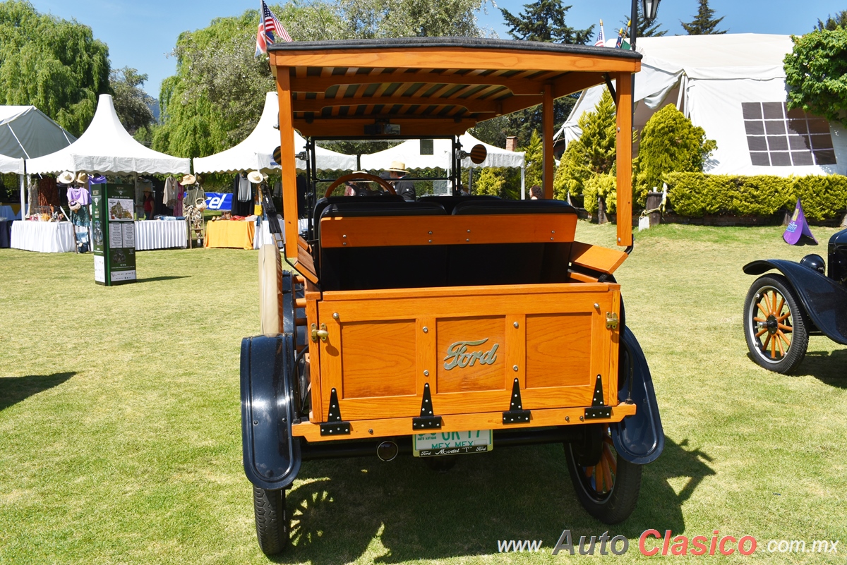 1917 Ford Model T Station Wagon