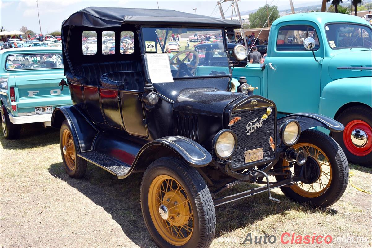 1914 Ford T