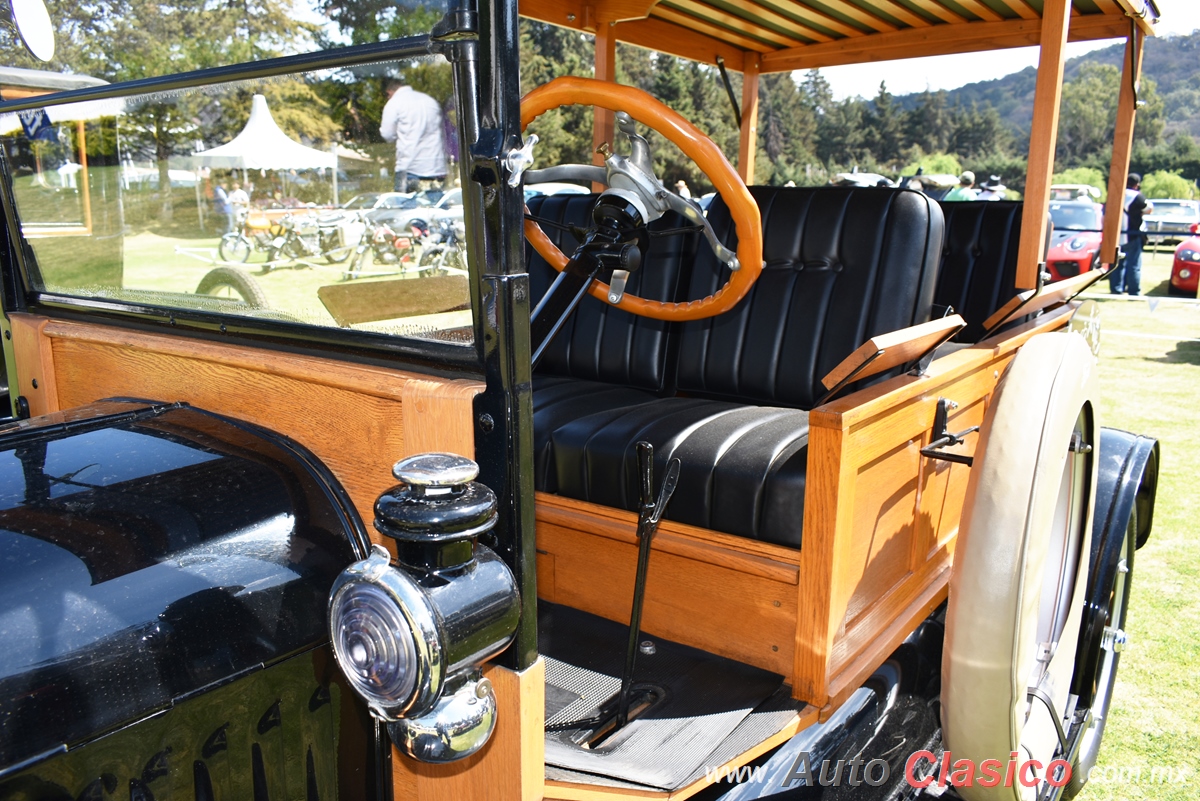 1917 Ford Model T Station Wagon