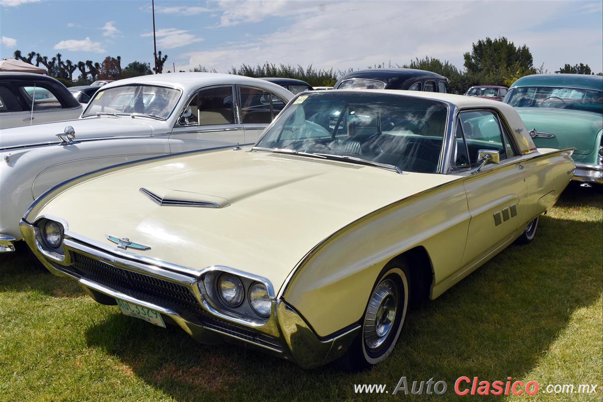 1963 Ford Thunderbird