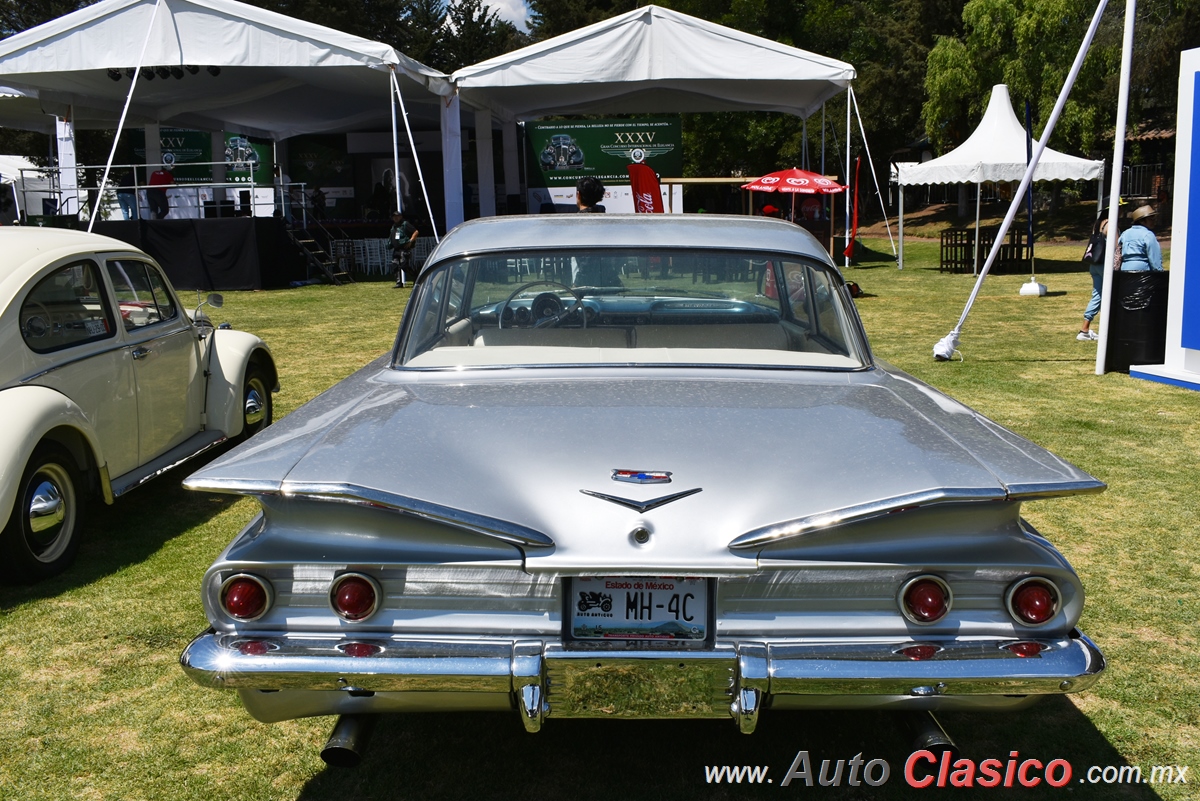 1960 Chevrolet Biscayne 2 Door Sedan