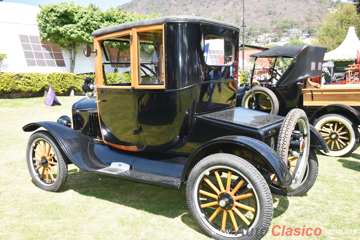 1919 Ford Model T Coupe